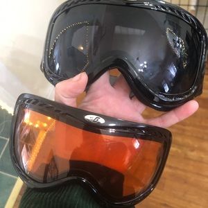 Ski goggles